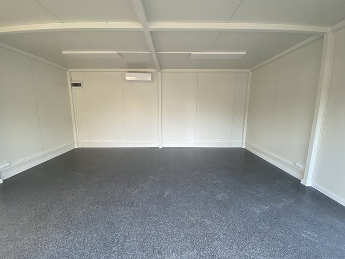 Contenedor de oficina tipo London 6,00 x 4,70 m