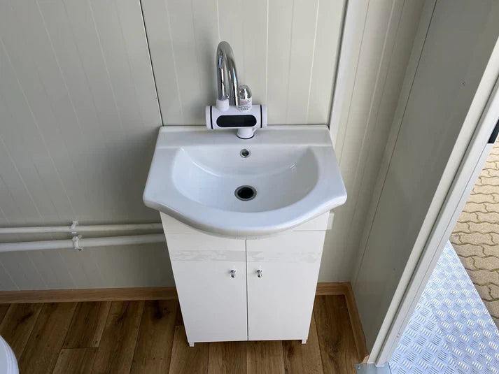 Contenedor sanitario doble con depósito de residuos blanco 3x2 metros